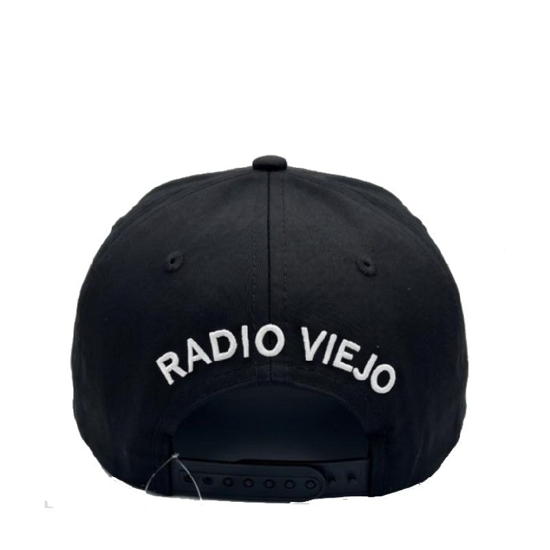 Gorra Oficial Snapback — Logo Bordado