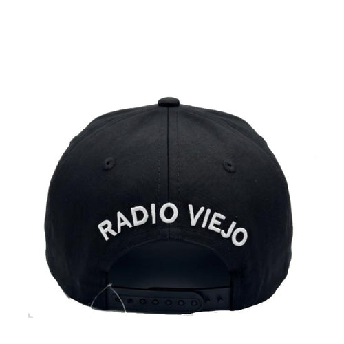 Gorra Oficial Snapback — Logo Bordado